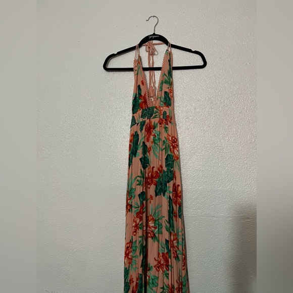 Forever 21 | Dresses | Forever2 Floral Maxi Dress | Poshmark